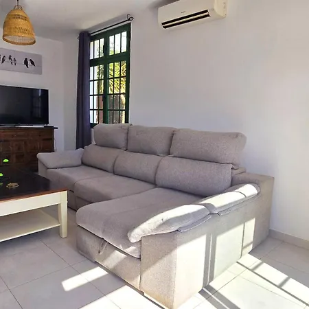 Casa Kerrie, Private And Communal Pools, Sunny Terrace, Air Conditioning *